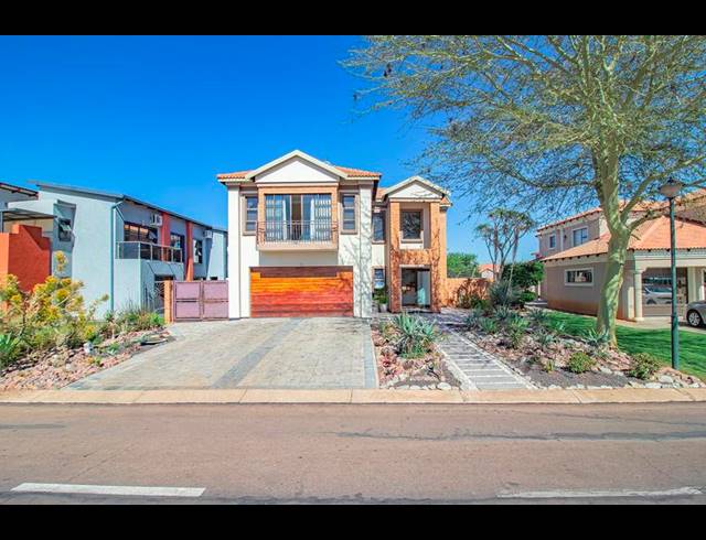 5 BEDROOM HOUSE FOR SALE IN THERESA PARK